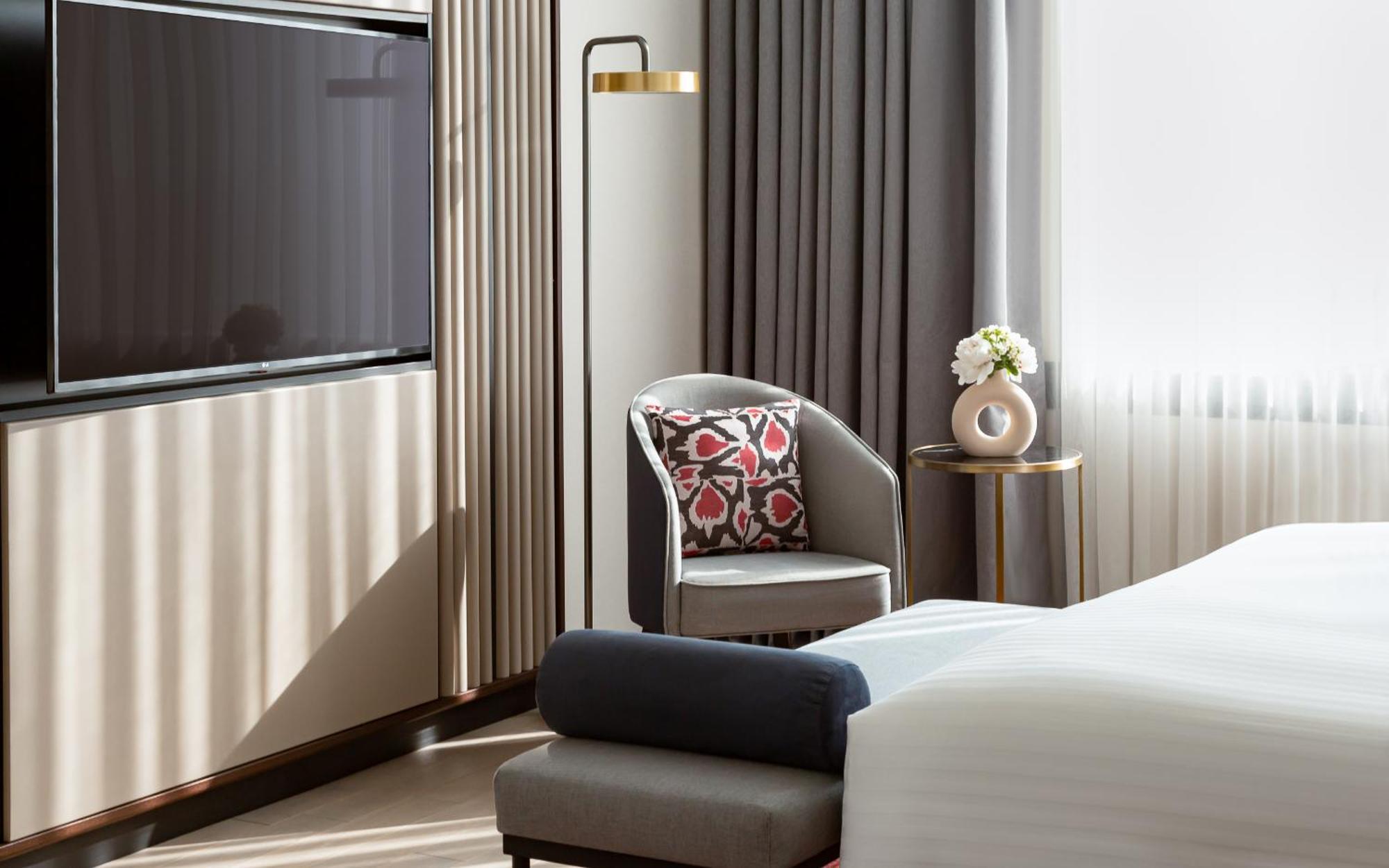 Intercontinental Tashkent By Ihg Hotel Exterior photo